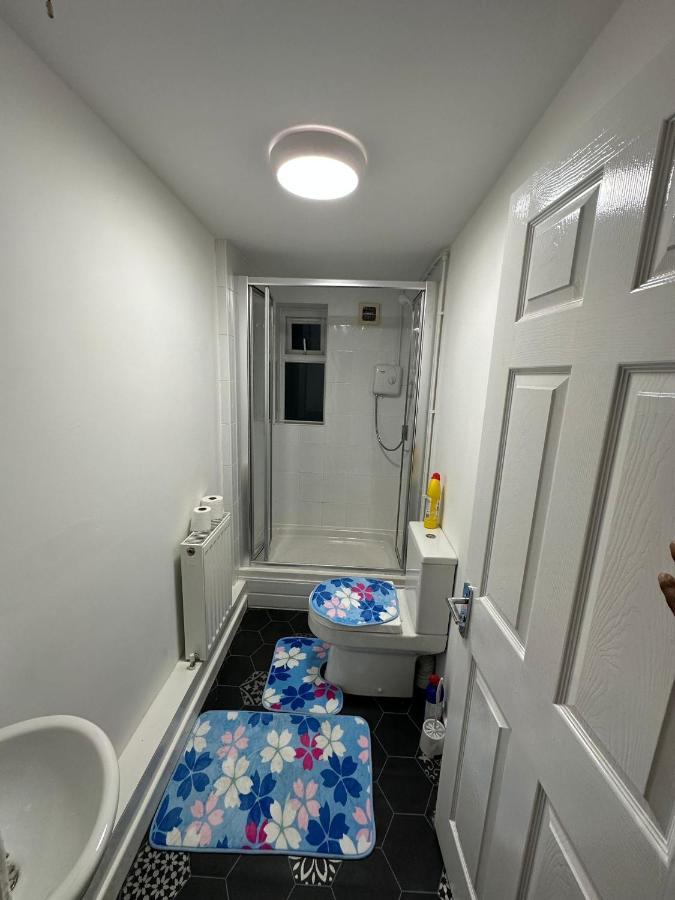 Liberty Inn Room With Sharing Toilet And Kitchen Liverpool Exterior foto