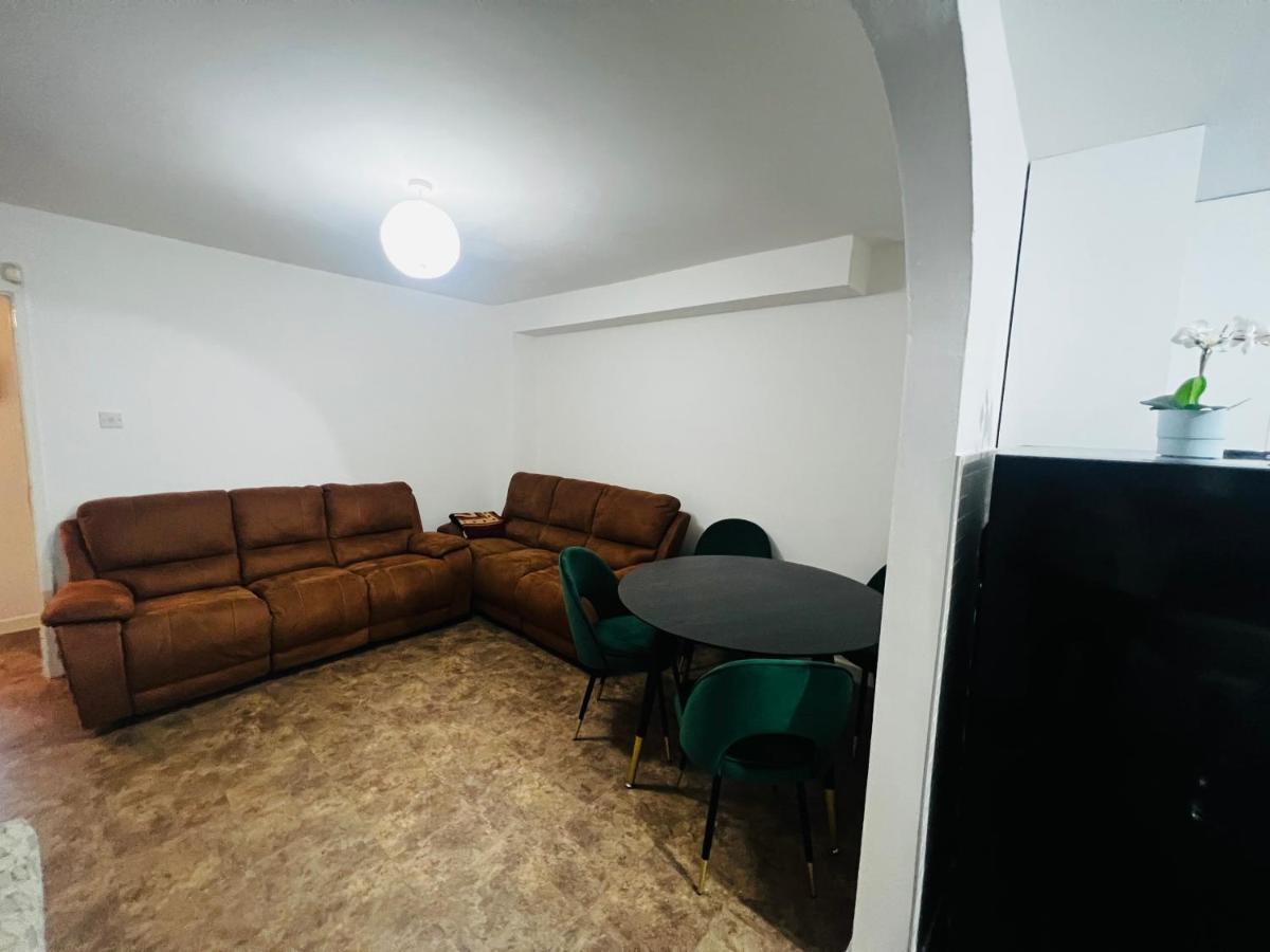 Liberty Inn Room With Sharing Toilet And Kitchen Liverpool Exterior foto